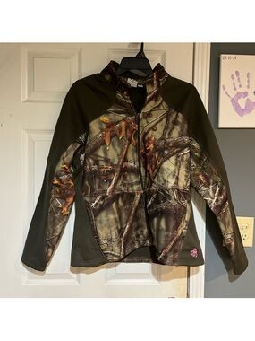 Legendary Whitetails Olive Green and Pink Trim Jacket